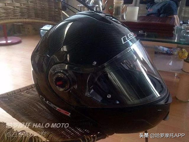 头盔什么牌子质量好安全性强，摩托车国产头盔哪个牌子质量好